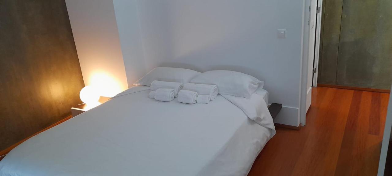 Stunning 2 Double Bedroom Designer Beach House. Понта-Делгада Екстер'єр фото